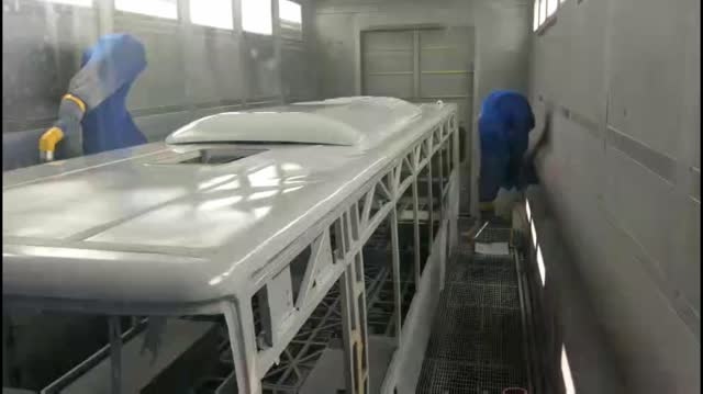 公交車外殼噴涂機(jī)器人